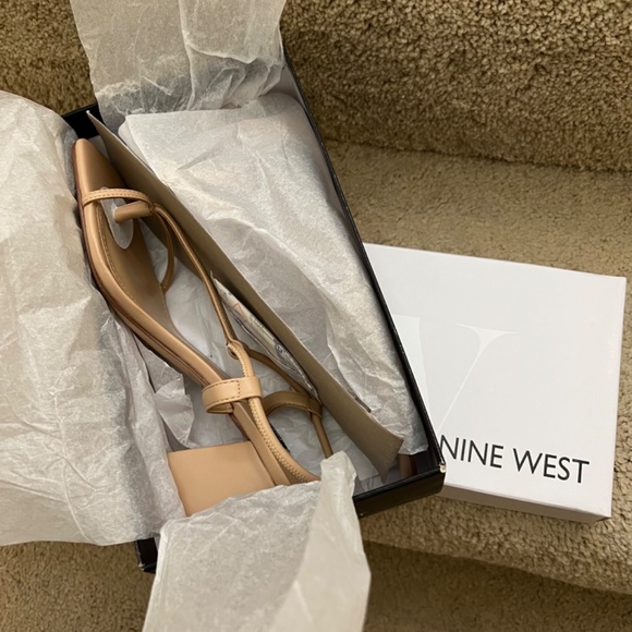 Nine West Gardeen3 Sandal - Picture 6 of 7
